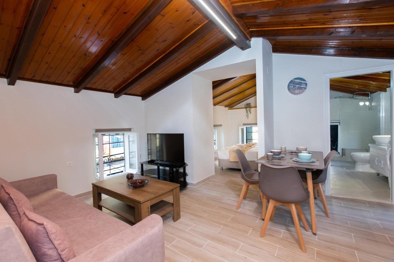 Odisseus Old Town Apartment Corfu  Экстерьер фото