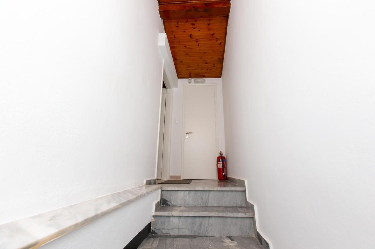 Odisseus Old Town Apartment Corfu  Экстерьер фото