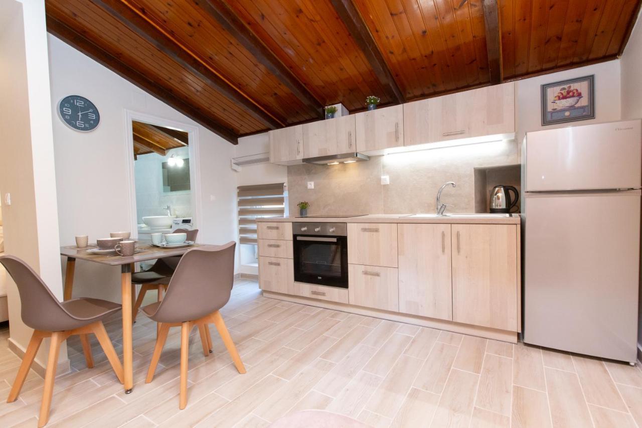 Odisseus Old Town Apartment Corfu  Экстерьер фото